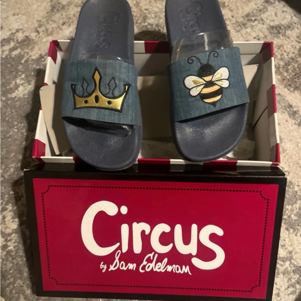 Circus by Sam Edelman Kids Navy and Gold Slide Sandals